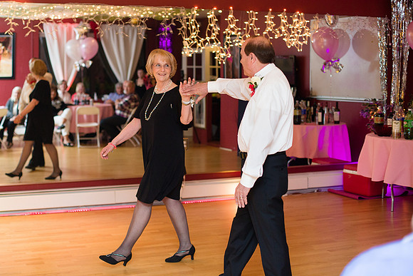 008-Kathy-Dom-40th-7040