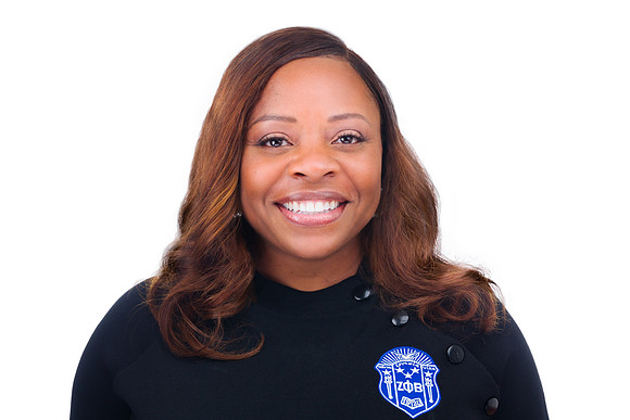 tracy-dennis-sorority-no-pearls-1