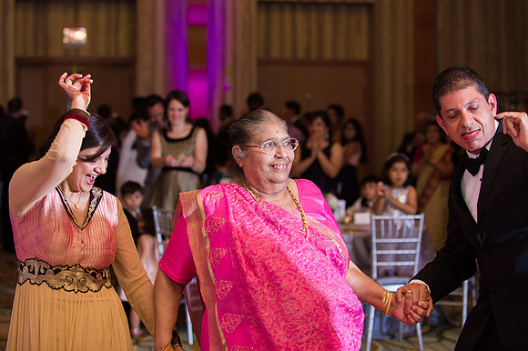816-renaissance-boston-waterfront-hotel-wedding4622