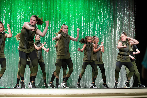 194-2019-all-that-jazz-recital-9553