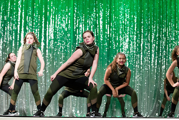208-2019-all-that-jazz-recital-9603