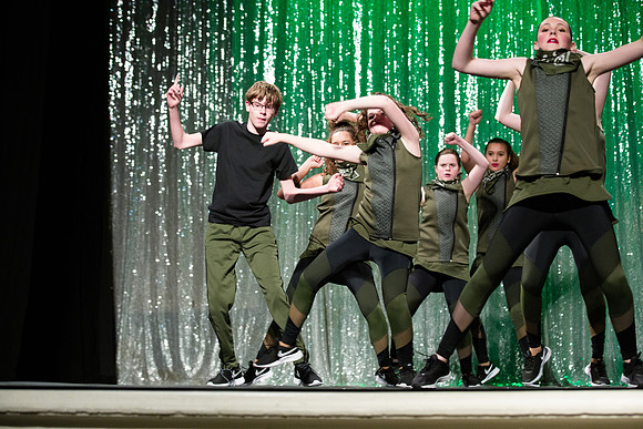 213-2019-all-that-jazz-recital-9615
