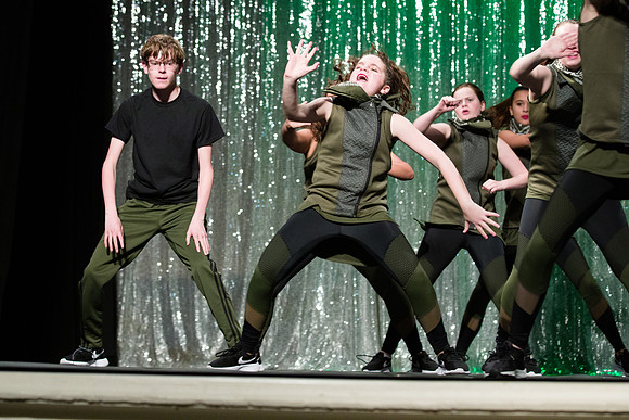 214-2019-all-that-jazz-recital-9616