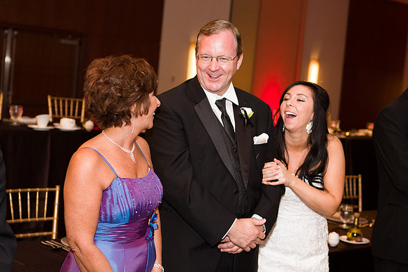 556Boston-Marriott-Long-Wharf-Wedding-Fuccis-Photos3571