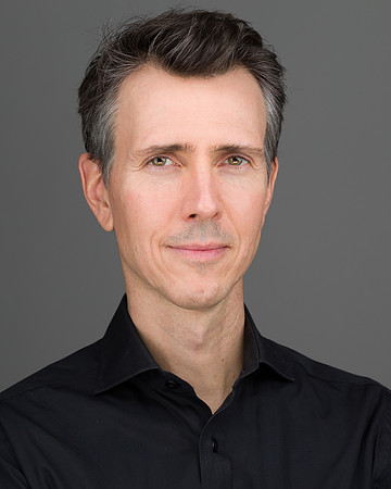 Andrew-Payne-0600-portrait-crop
