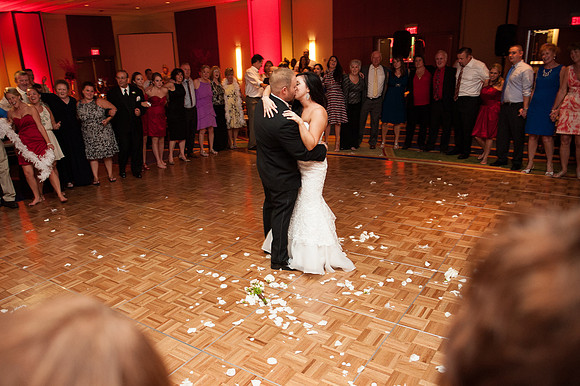 871Boston-Marriott-Long-Wharf-Wedding-Fuccis-Photos2555