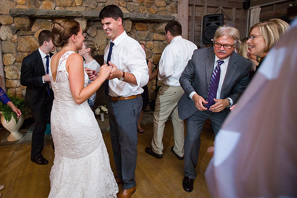 580-Alissa-Jared-vineyard-wedding-9214