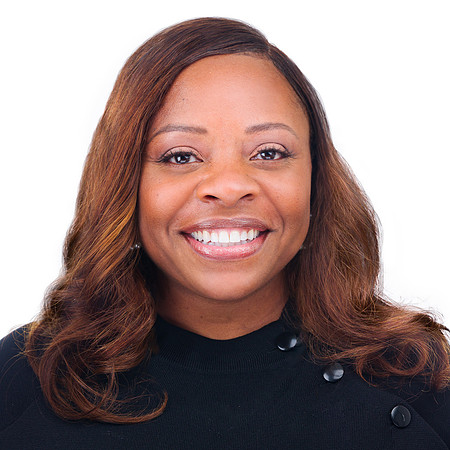 Tracy-Dennis-22229647-Edit-no-pearls-2