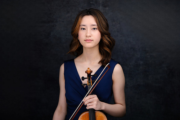 Sarah-Guo-24