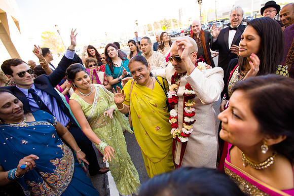 349-renaissance-boston-waterfront-hotel-wedding9445