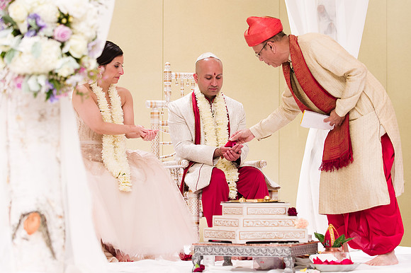 561-renaissance-boston-waterfront-hotel-wedding4406-Edit