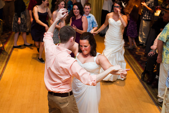 0437-KarenErinWedding5132