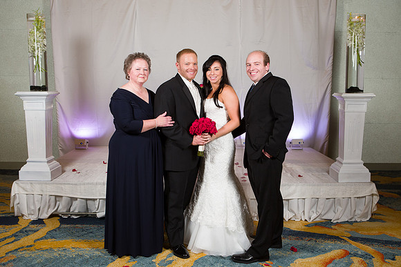 366Boston-Marriott-Long-Wharf-Wedding-Fuccis-Photos0607