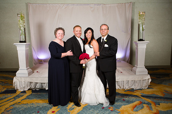 372Boston-Marriott-Long-Wharf-Wedding-Fuccis-Photos