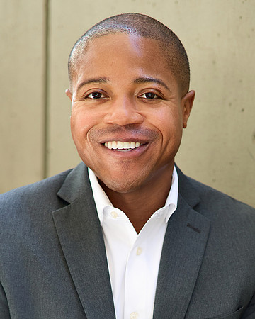 2G3A3909_(2)-8x10_portrait