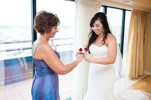 156Boston-Marriott-Long-Wharf-Wedding-Fuccis-Photos1651