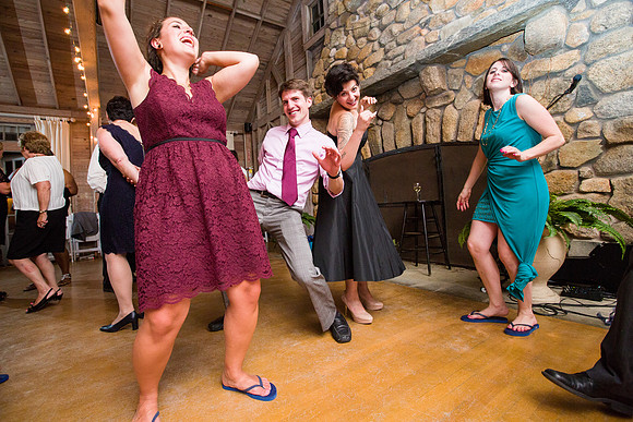666-Alissa-Jared-vineyard-wedding-9329